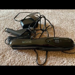 Paul Mitchell wireless flat iron